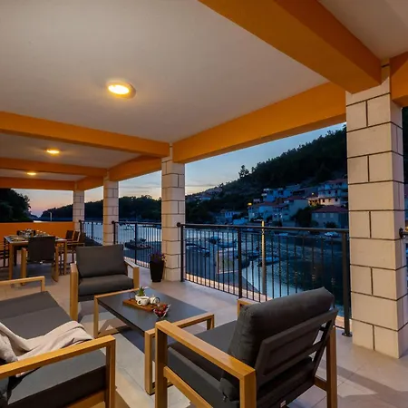 Jakov Grscica Apartman *