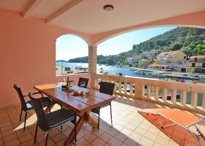 Jakov Grscica شقة *